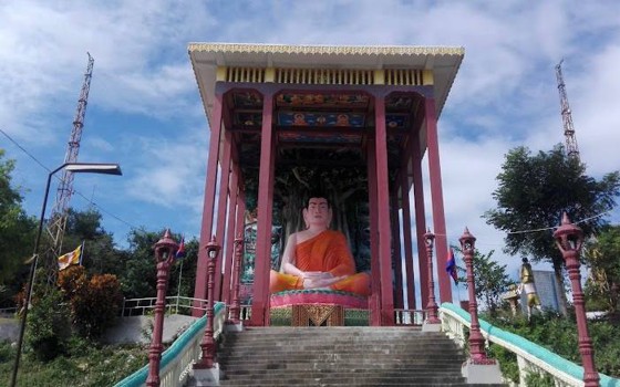 រមណីយដ្ឋាន បន្ទាយនាង ខេត្តបន្ទាយមានជ័យ