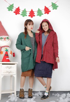 áo khoác len xẻ tà ( đỏ , đen , xám , nâu , be )