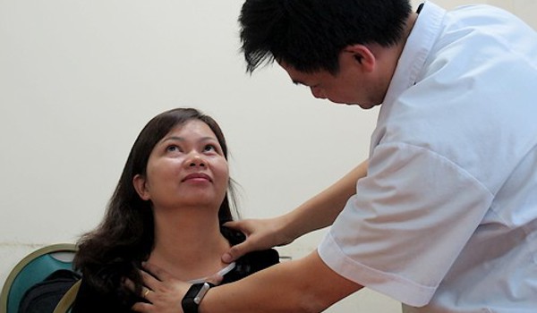 ការព្យាបាលដុំសាច់ក្រពេញទីរ៉ូអ៊ីតគឺសាមញ្ញដោយគ្មានការវះកាត់