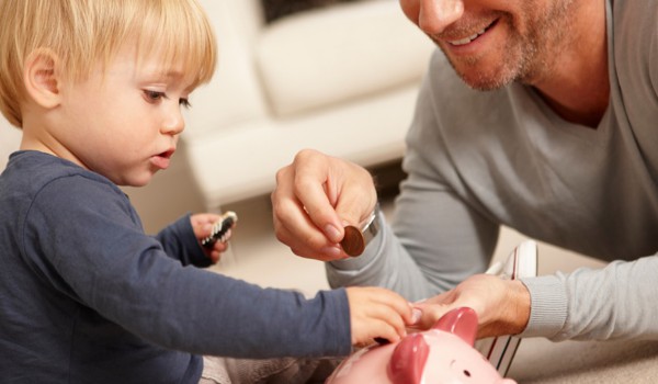 Bí quyết dạy con tiêu tiền thông minh ngay từ nhỏ