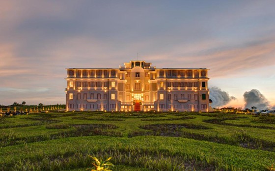 សណ្ឋាគារ Le Bokor Palace កំពត
