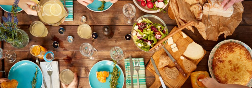 10 thói quen ăn uống bố mẹ nên học để con khỏe mạnh