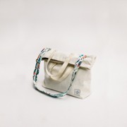 Busi Messenger in White and Patterned Strap