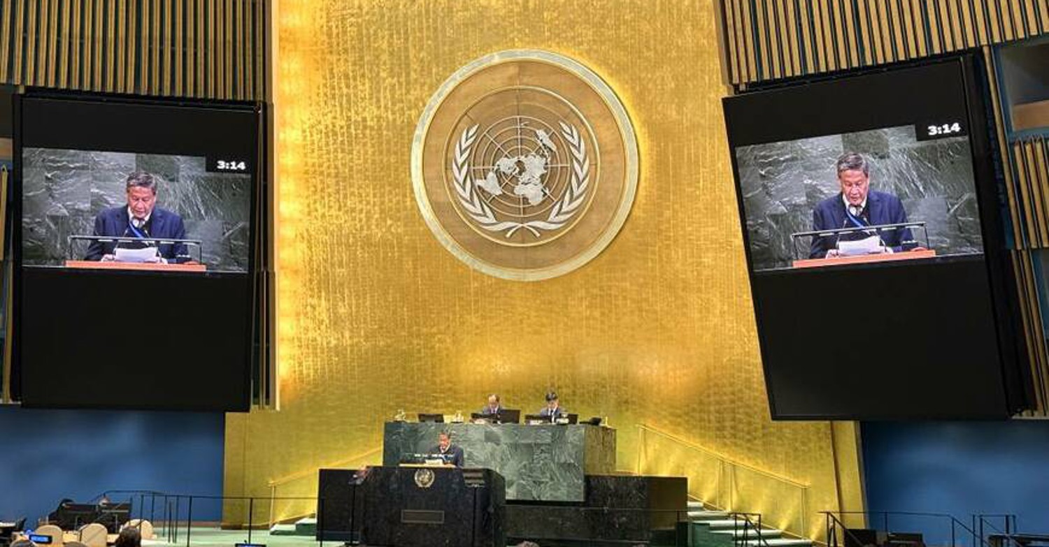 តំណាងអចិន្ត្រៃយ៍កម្ពុជាប្រចាំ អ.ស.ប. បញ្ជាក់សាជាថ្មីពីជំហរមិនងាករេរបស់កម្ពុជា ក្នុងការគោរពយ៉ាងមុតមាំនូវច្បាប់អន្តរជាតិ និងធម្មនុញ្ញអ.ស.ប. ប្រកាន់ខ្ជាប់នូវការដោះស្រាយជម្លោះដោយសន្តិវិធី និងគោរពបូរណភាពទឹកដី និងអធិបតេយ្យជាតិ