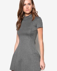 Đầm Xòe Cổ Cao