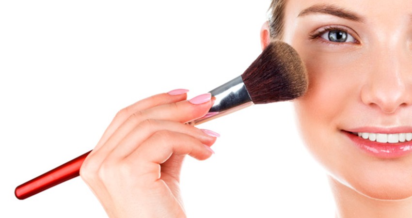 4 cách trang điểm má hồng đơn giản nhưng hiệu quả