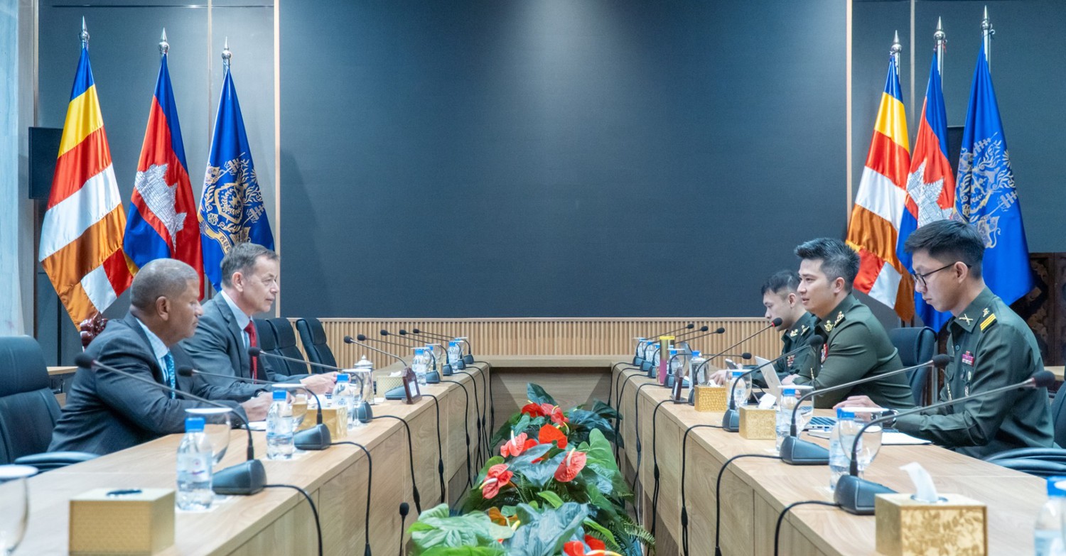 លោកជំទាវ ឧត្តមសេនីយ៍ឯក ម៉ាលី សុជាតា អ្នកនាំពាក្យក្រសួងការពារជាតិ នៃព្រះរាជាណាចក្រកម្ពុជា សូមជម្រាបជូនសាធារណជន អ្នកសារព័ត៌មានជាតិ និងអន្តរជាតិមេត្តាជ្រាបថា៖