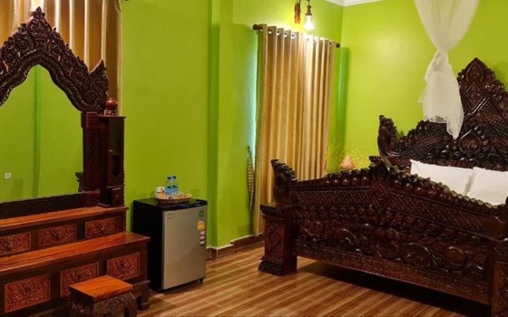 រីសត Toek Chha Temple កំពង់ចាម