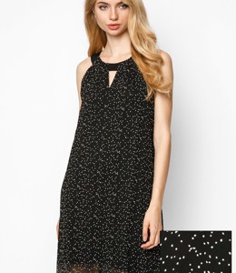 Đầm Suông Cổ Yếm